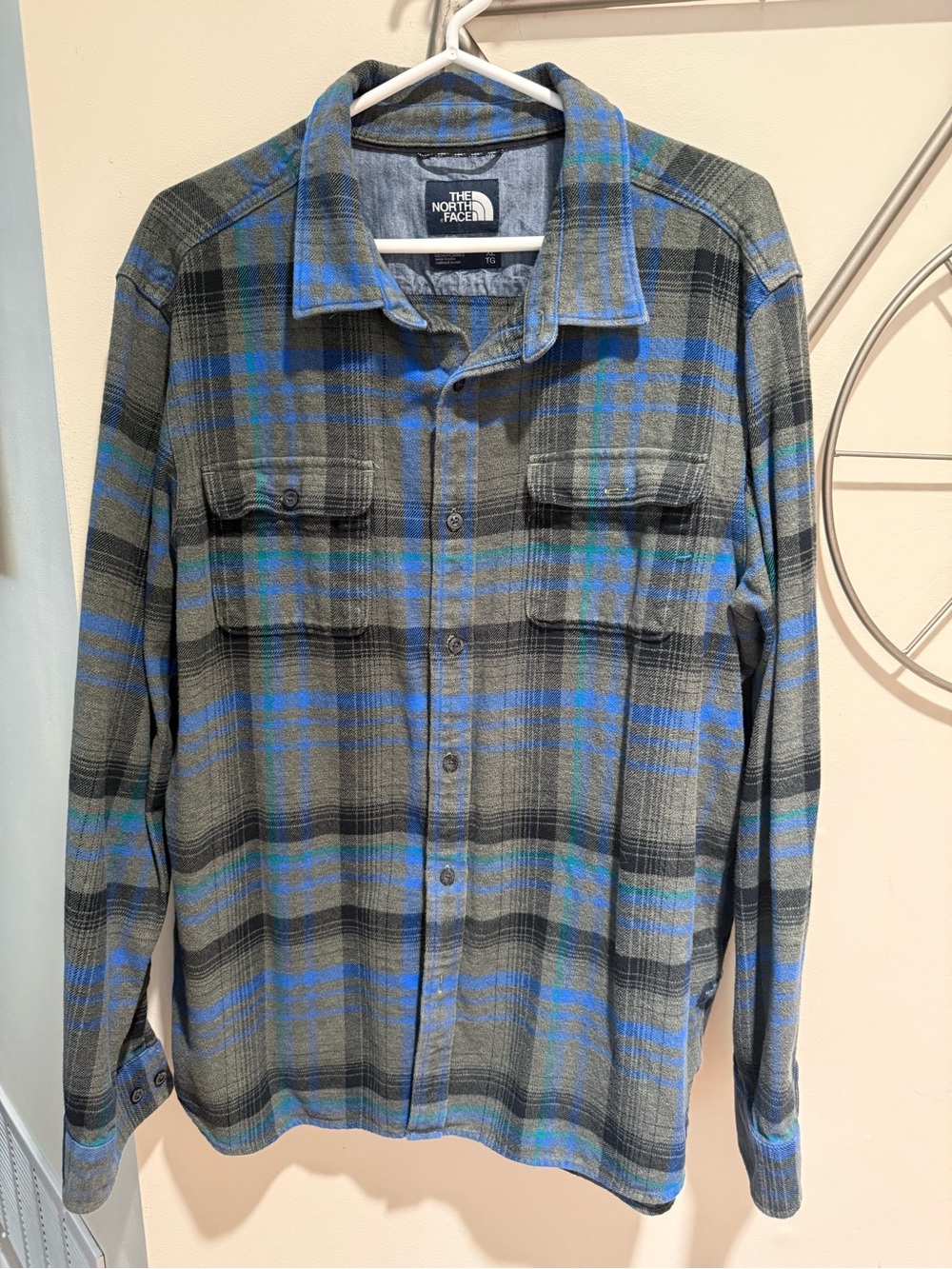 The North Face Mens Plaid Flannel Shirt XL Grey Blue Black Long Sleeve Button Up